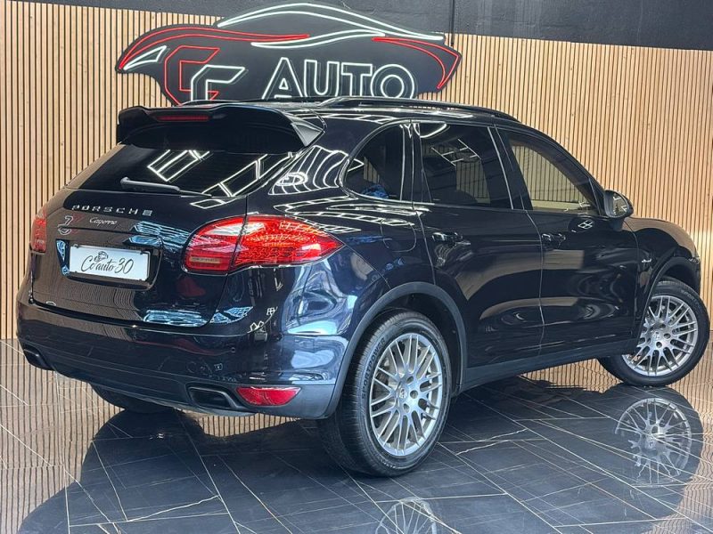 PORSCHE CAYENNE 2012