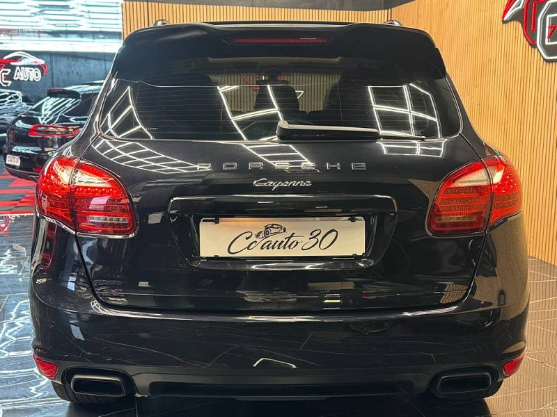 PORSCHE CAYENNE 2012