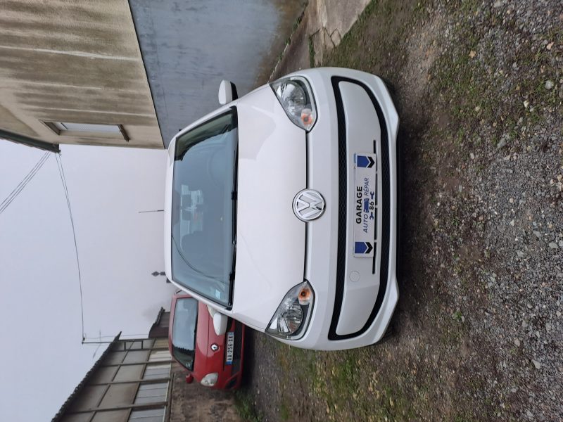 VOLKSWAGEN UP! 2013