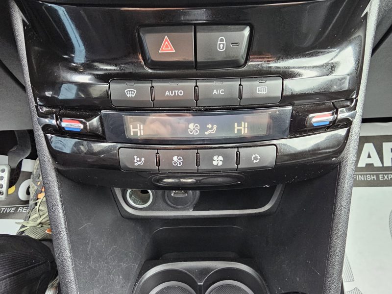 PEUGEOT 2008 1,5 HDI 100 CH BVM6 CROSSWAY FULL