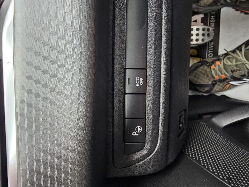 PEUGEOT 2008 1,5 HDI 100 CH BVM6 CROSSWAY FULL