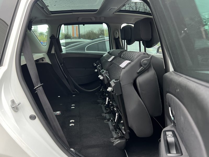 RENAULT SCENIC 3 III 15TH ANNIVERSAIRE 1.5 DCI 110 Cv 1ERE MAIN / GPS TOIT OUVRANT - GARANTIE 1 AN