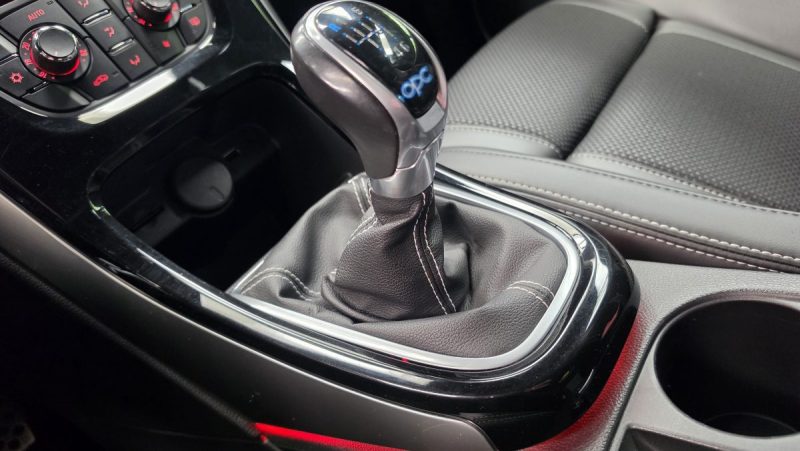 OPEL ASTRA GTC 2.0 TURBO 280 OPC*GPS*SIEGES PERF 2013
