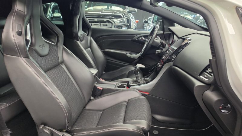 OPEL ASTRA GTC 2.0 TURBO 280 OPC*GPS*SIEGES PERF 2013