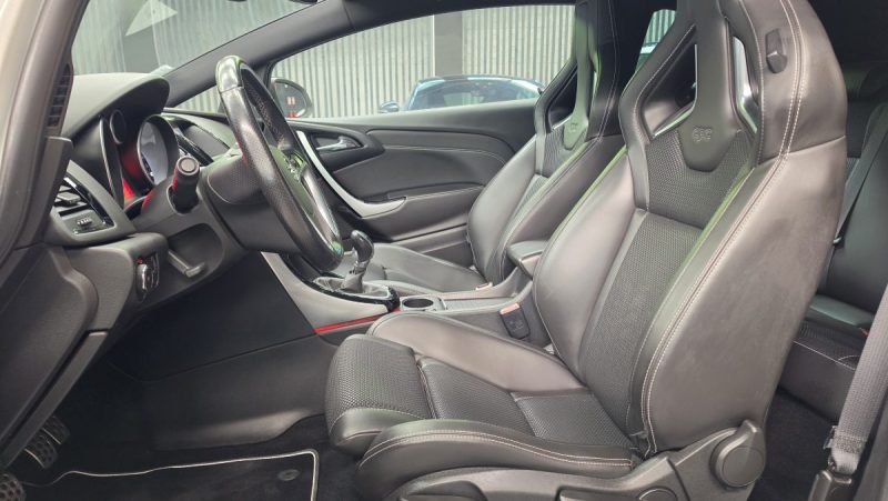 OPEL ASTRA GTC 2.0 TURBO 280 OPC*GPS*SIEGES PERF 2013