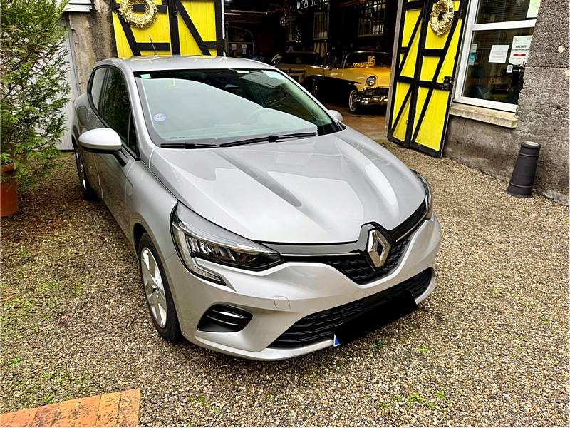 RENAULT CLIO 2021