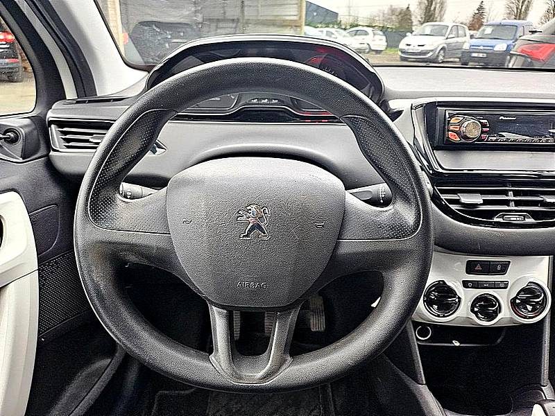 Peugeot 208 1.0L i 68cv *Like* / Révisée&Garantie 
