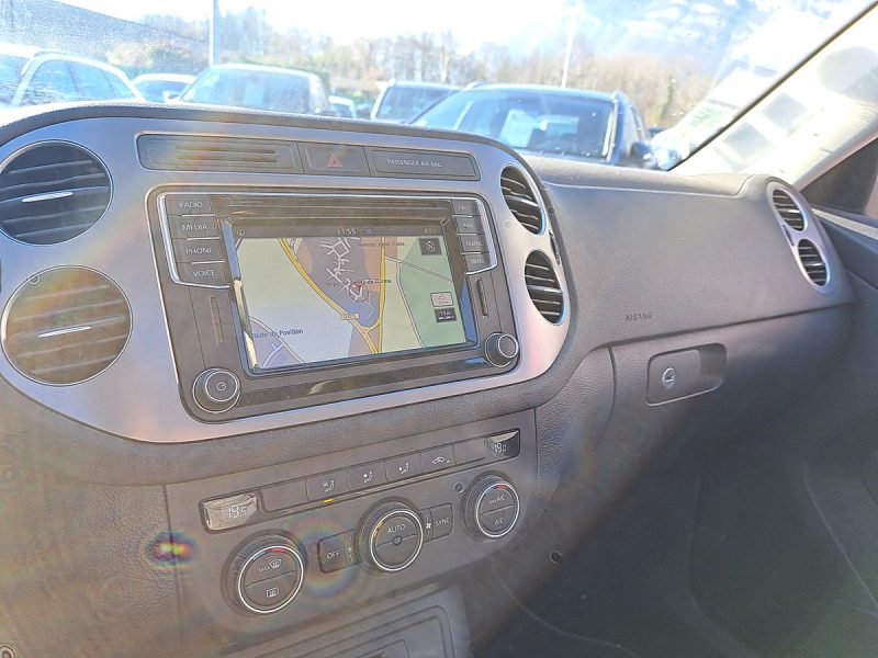 VOLKSWAGEN TIGUAN 2016