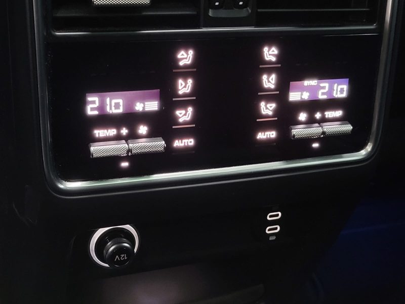 PORSCHE CAYENNE S E-HYBRID 462 cv PLATINIUM EDITION AWD 