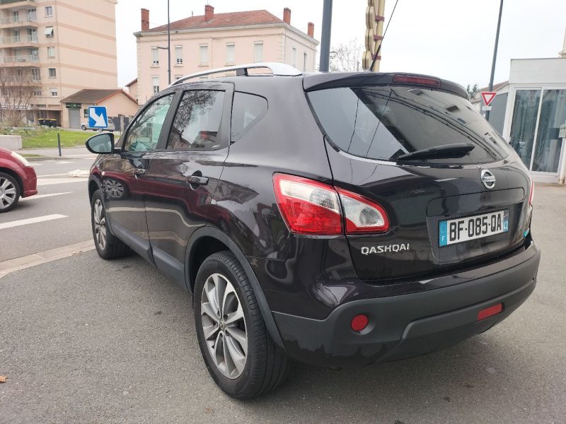 NISSAN QASHQAI 2011