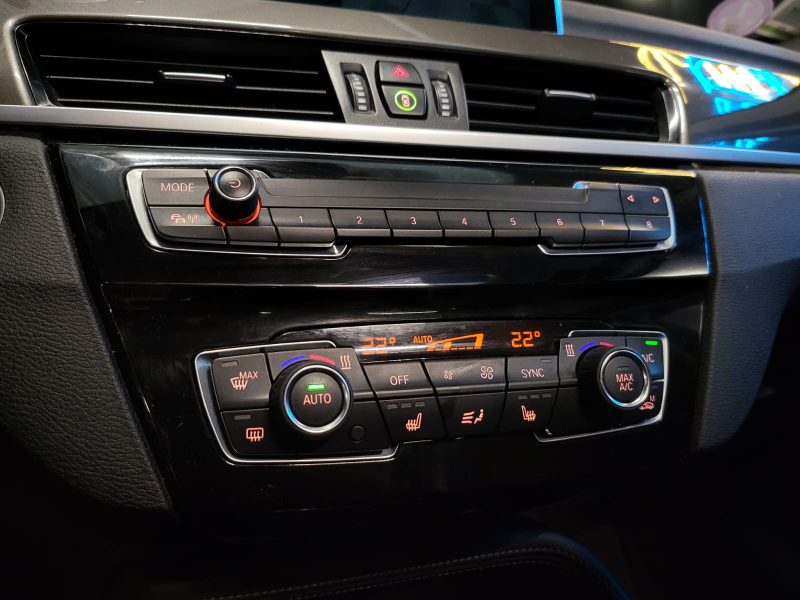 BMW X1 F48 20 sDrive 192cv X LINE / 2EME MAIN / SUIVI BMW / TOIT OUVRANT