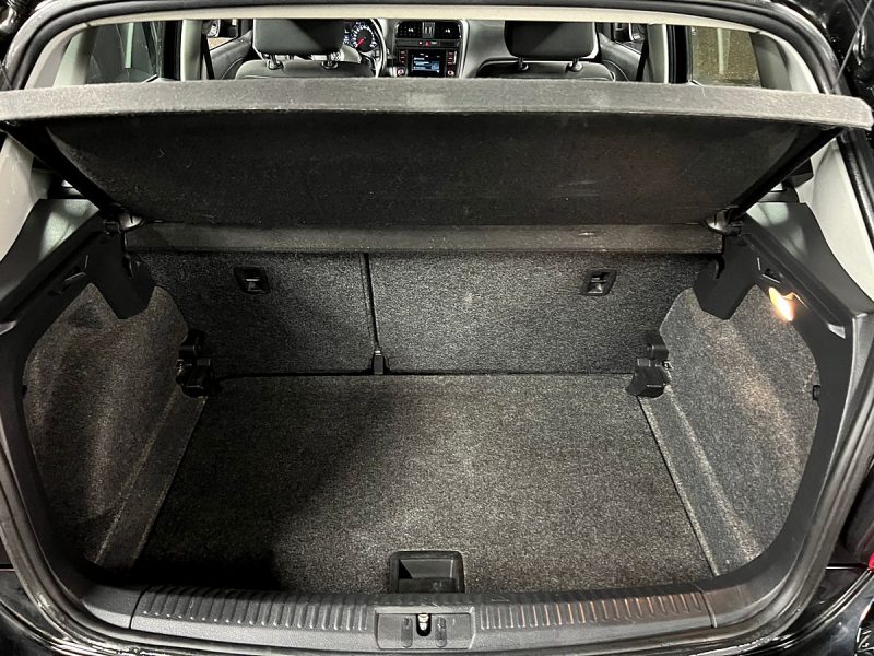 VOLKSWAGEN POLO 5 V 1.2 TSI 60 Cv 1ERE MAIN ECRAN TACTILE REGULATEUR 5 Pts CRIT AIR 1 Garantie 1 an