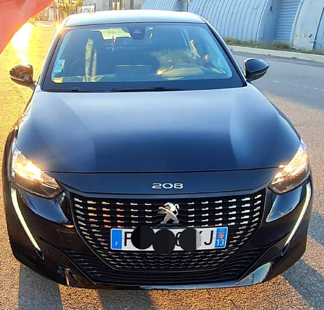 PEUGEOT 208 2019