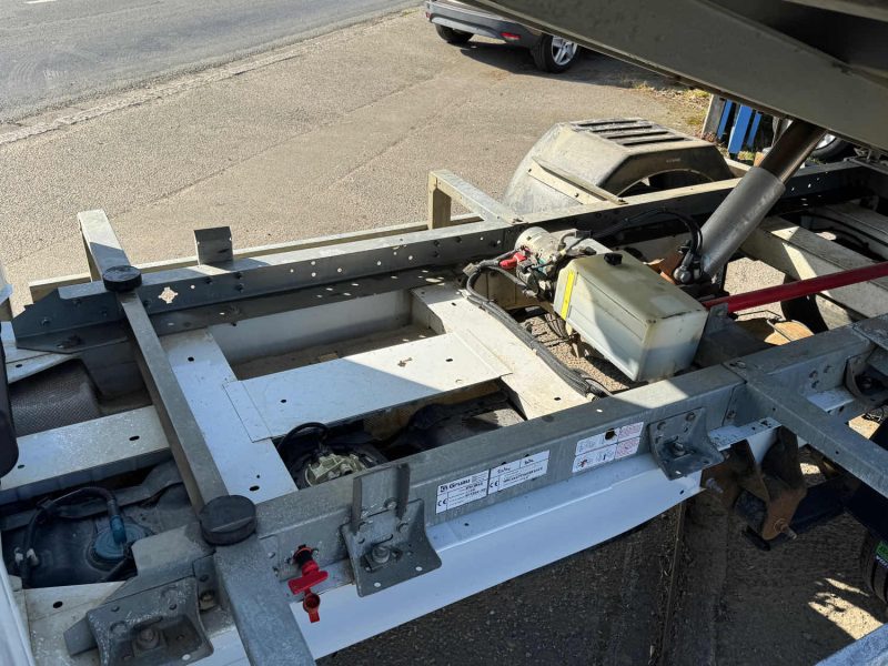 FORD TRANSIT BENNE 2.2 TDCi 125Cv TVA 2015