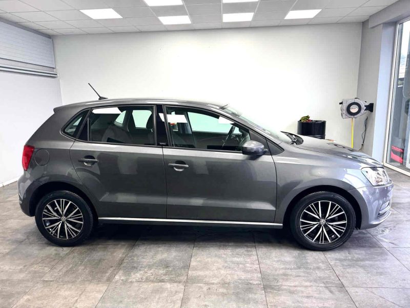 VOLKSWAGEN POLO 2017