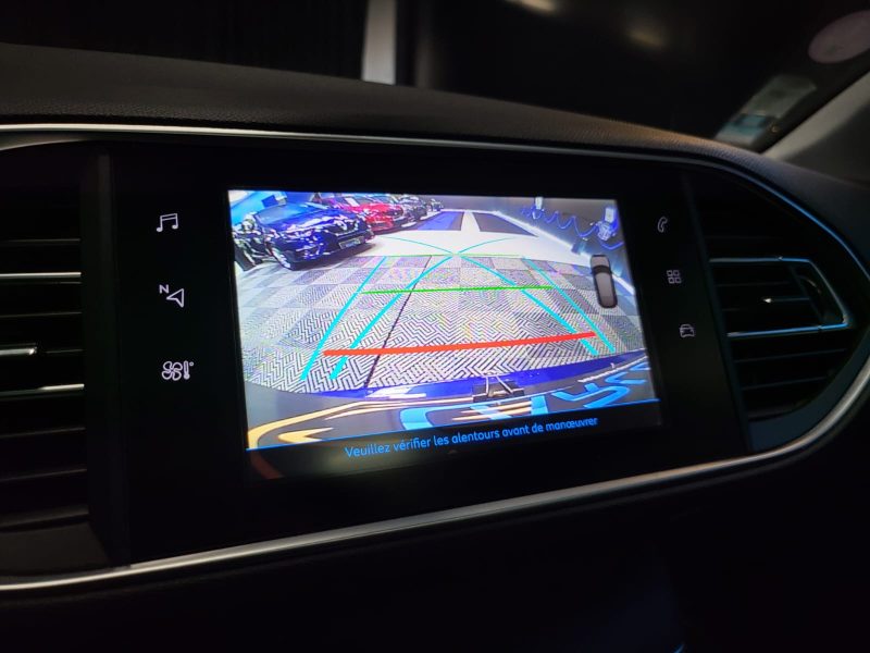 PEUGEOT 308 1.2 THP 130CV ALLURE / TOIT PANORAMIQUE +1ER MAIN + ENTRETIEN PEUGEOT COMPLET / /