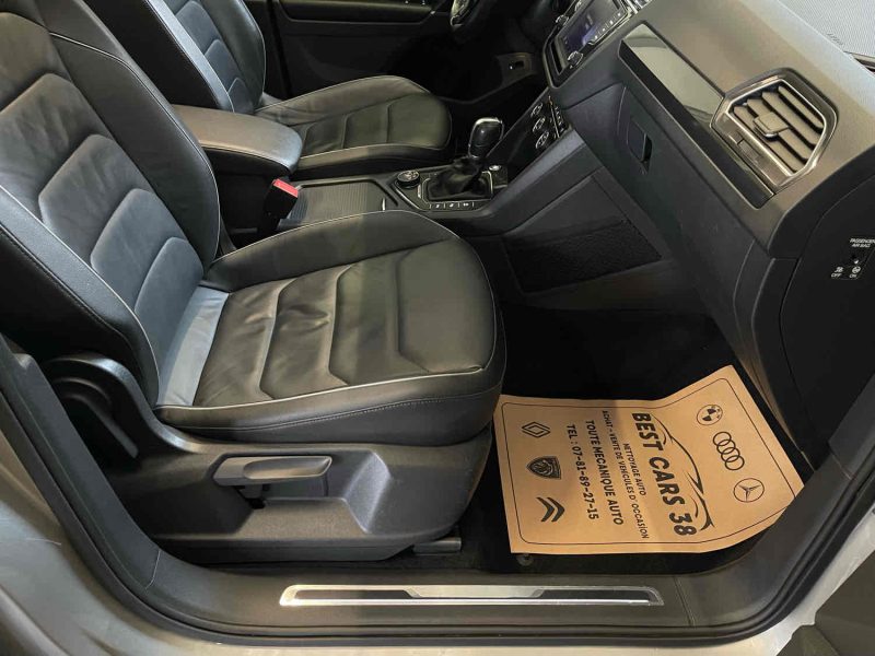 VOLKSWAGEN TIGUAN 2016