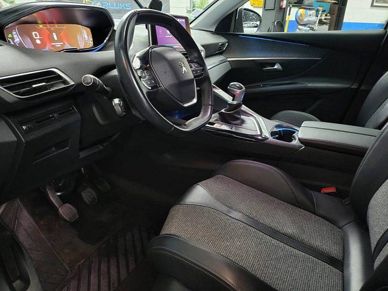 PEUGEOT 3008 1.2130cv CROSSWAY 