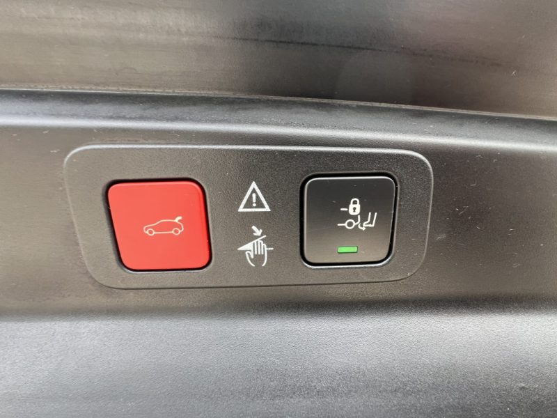 PEUGEOT 5008 Allure 130ch BVA 12/2020