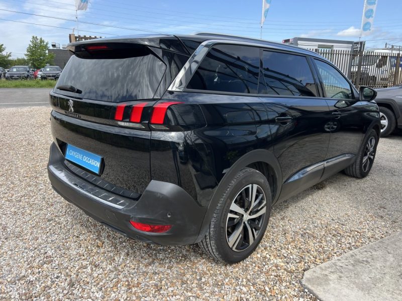 PEUGEOT 5008 Allure 130ch BVA 12/2020