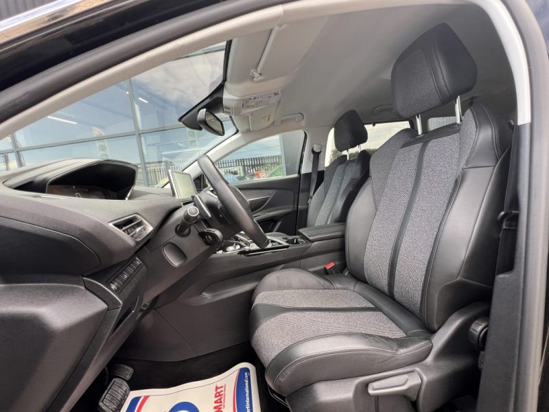 PEUGEOT 5008 Allure 130ch BVA 12/2020