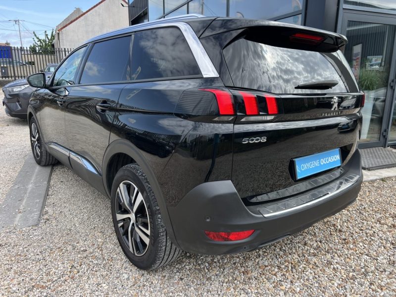 PEUGEOT 5008 Allure 130ch BVA 12/2020