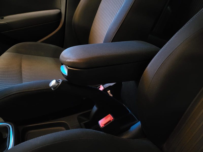 VOLKSWAGEN POLO V 1.6 TDI 105cv BVM5 HIGHLINE / DISTRIBUTION OK / JANTES 17 SPORTLINE / RADAR RECUL