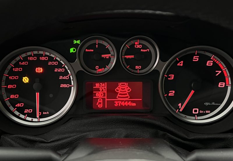 ALFA ROMEO MITO PHASE 2 IMOLA 0.9 TWIN AIR TURBO 105 Cv 1ERE MAIN / TOIT OUVRANT GPS BVM6 - GARANTIE