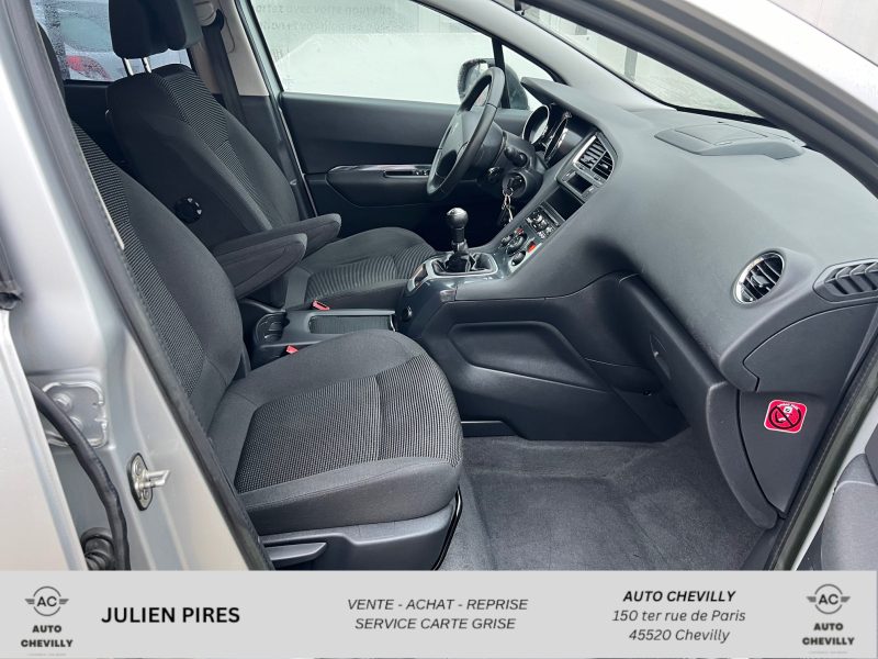 PEUGEOT 5008 1.6 16V 120 Ch Active GPS