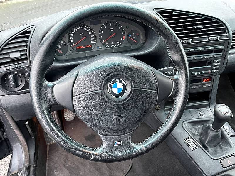 BMW M3 E36 3.2 321CV TOIT OUVRANT // SUIVI COMPLET 