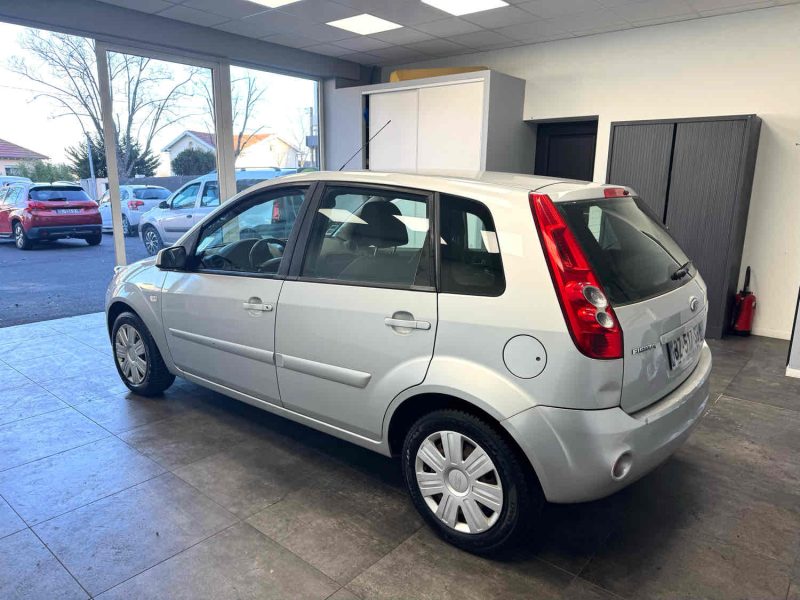 FORD FIESTA V  undefined