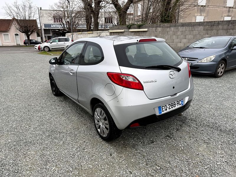 MAZDA 2 2008