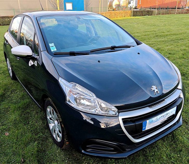 PEUGEOT 208 1.2 VTi "208 LIKE"