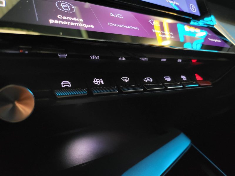 PEUGEOT 308 1.2 Hybrid 136Ch GT / CAMERA 360° + REGULATEUR ADAPTATIF + CARPLAY /