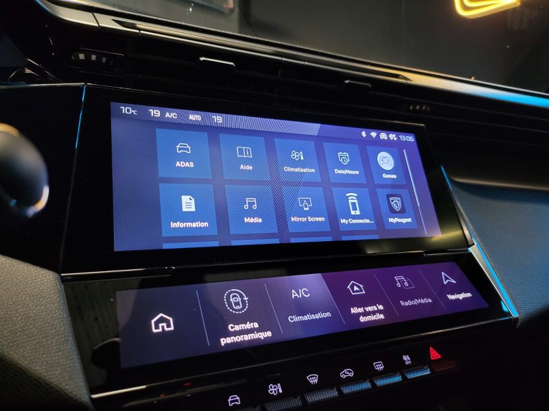 PEUGEOT 308 1.2 Hybrid 136Ch GT / CAMERA 360° + REGULATEUR ADAPTATIF + CARPLAY /