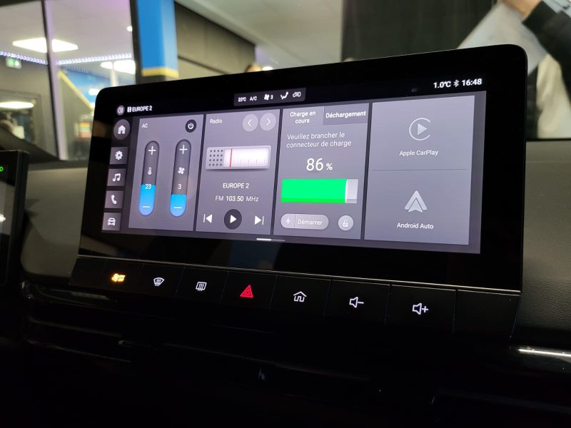 MG MG4 STANDARD 51KWH 170cv / PREMIERE MAIN / SUIVI MG / CARPLAY / KEYLESS