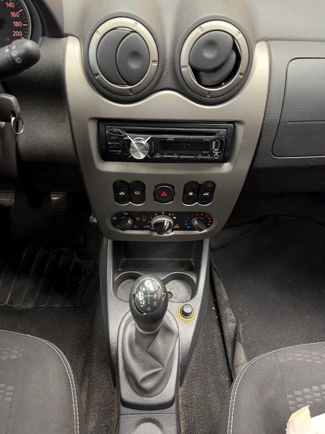 DACIA SANDERO 2010
