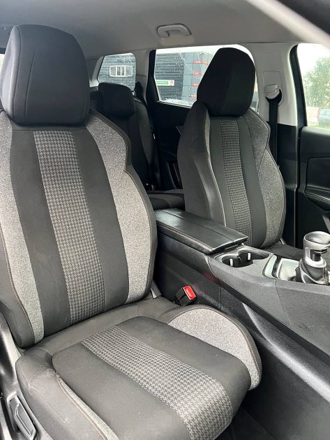 PEUGEOT 5008 II  2017