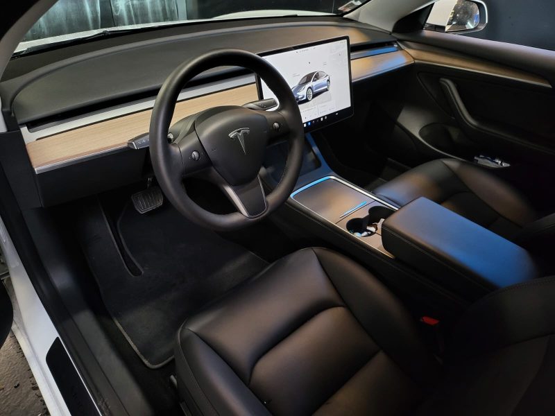 TESLA MODEL 3 STANDARD RANG 275cv PROPULSION / PREMIERE MAIN / FAIBLE KILOMETRAGE / ORIGINE FRANCE