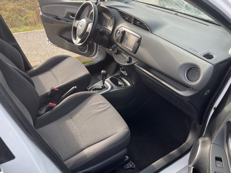 TOYOTA YARIS HYBRID 2014