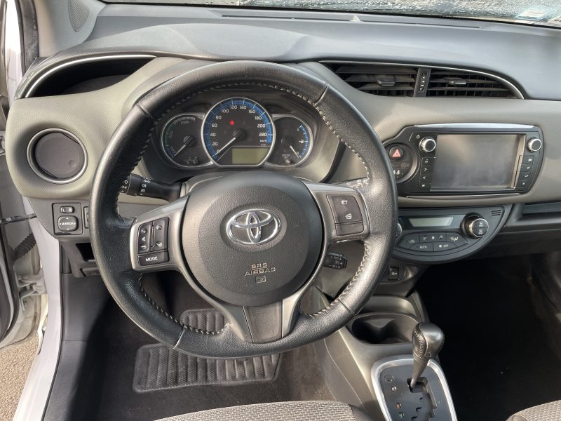 TOYOTA YARIS HYBRID 2014