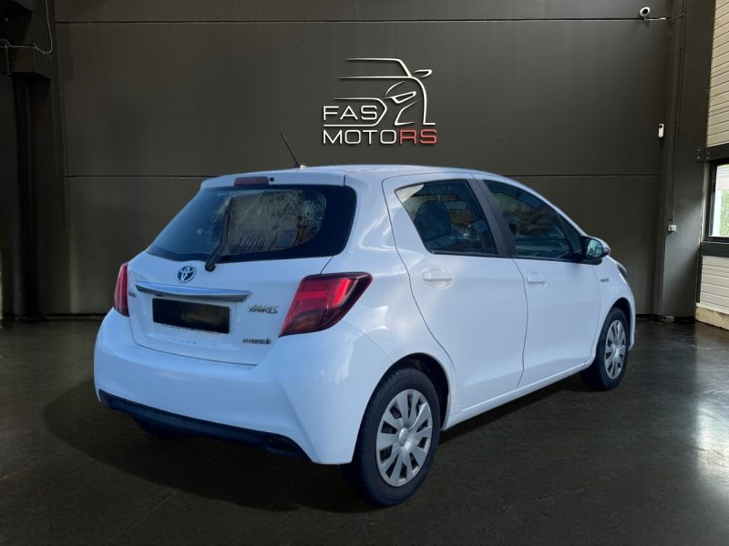 TOYOTA YARIS HYBRID 2014