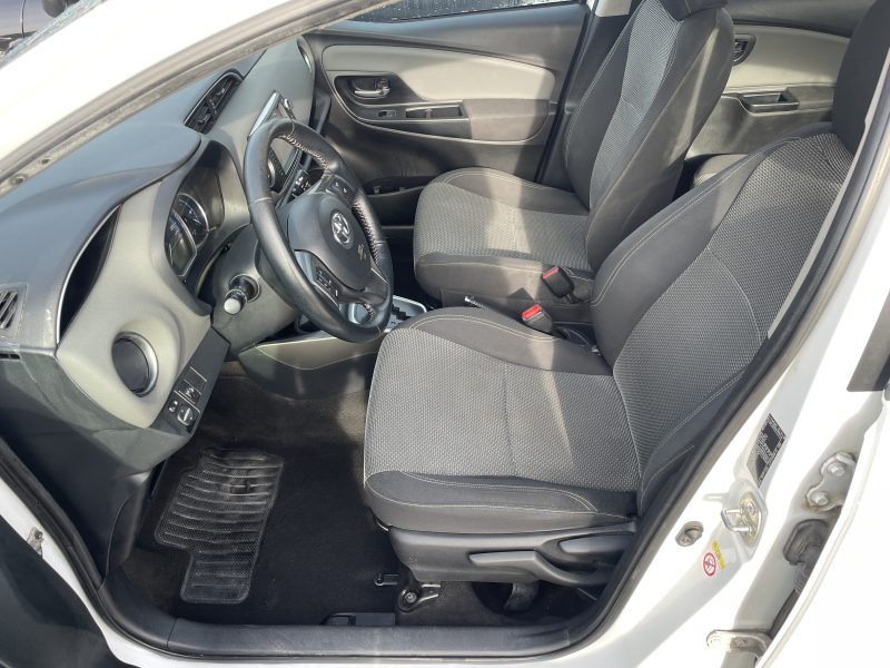 TOYOTA YARIS HYBRID 2014