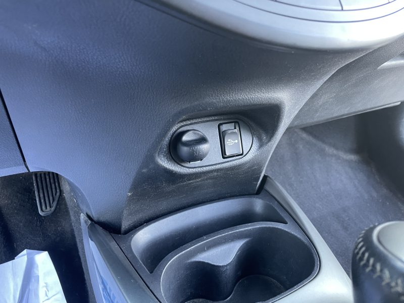 TOYOTA YARIS HYBRID 2014