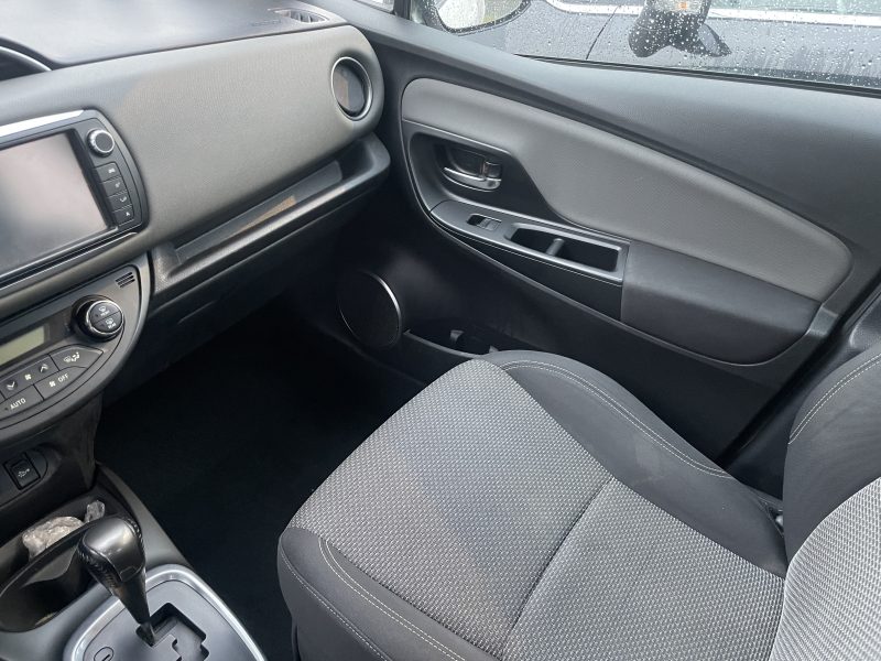 TOYOTA YARIS HYBRID 2014