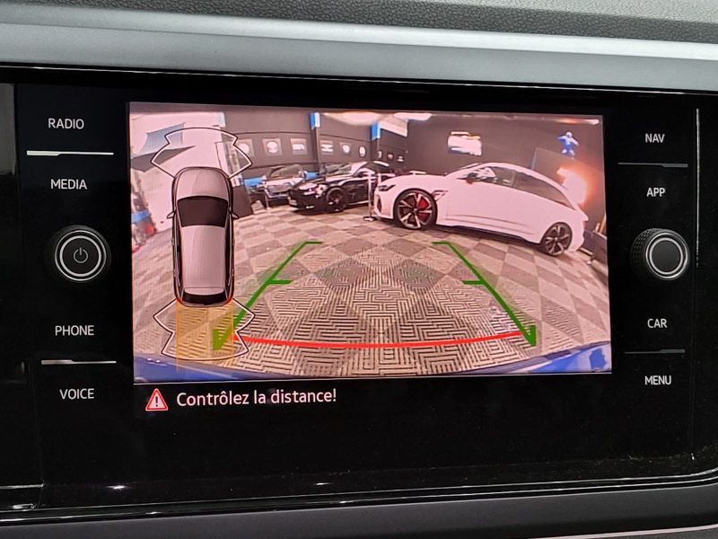 VOLKSWAGEN POLO VI 1.0 TSI 110cv R-Line Boîte Auto DSG7