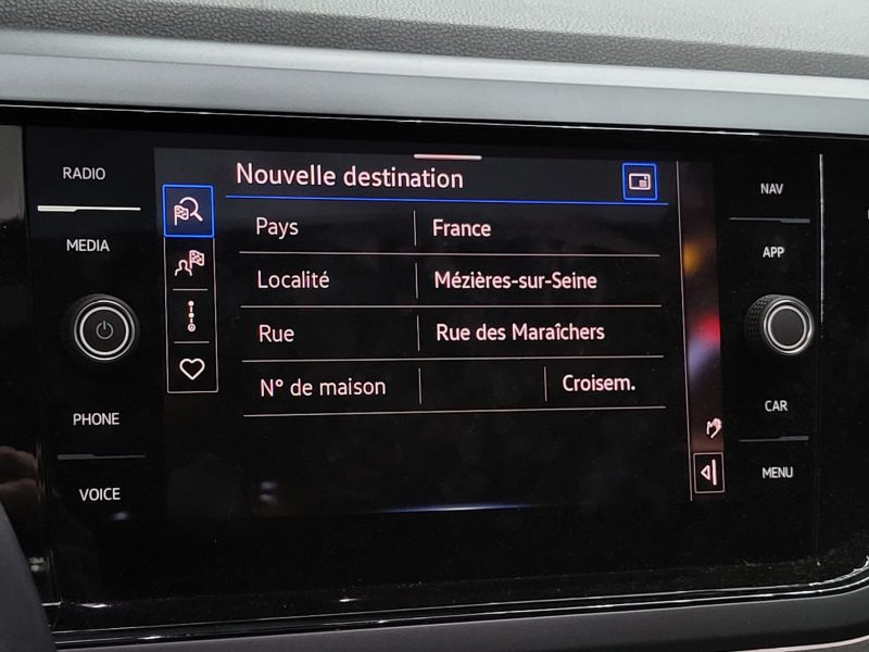 VOLKSWAGEN POLO VI 1.0 TSI 110cv R-Line Boîte Auto DSG7