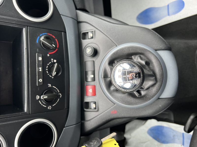 PEUGEOT PARTNER 2013