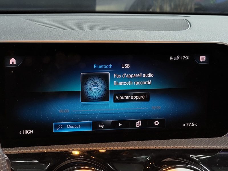 MERCEDES-BENZ CLASSE A 180d 116cv AMG Line Boîte Auto 7G-DCT