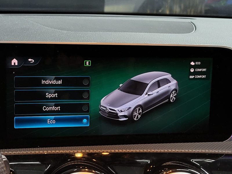 MERCEDES-BENZ CLASSE A 180d 116cv AMG Line Boîte Auto 7G-DCT